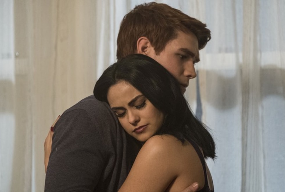 Riverdale : Archie et Veronica risquent de rompre à cause d’Hiram Lodge