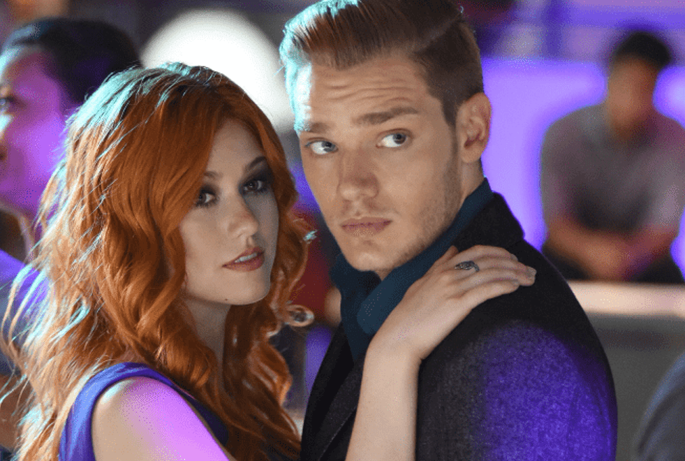 Shadowhunters : Jace essaye d’oublier Clary avec…