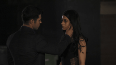 Shadowhunters saison 2 : Emeraude Toubia tease les problèmes d&rsquo;addiction d&rsquo;Izzy et Raphaël