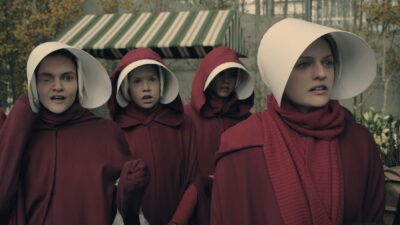 The Handmaid's Tale : des manifestants s'inspirent du show pour défendre le planning familial