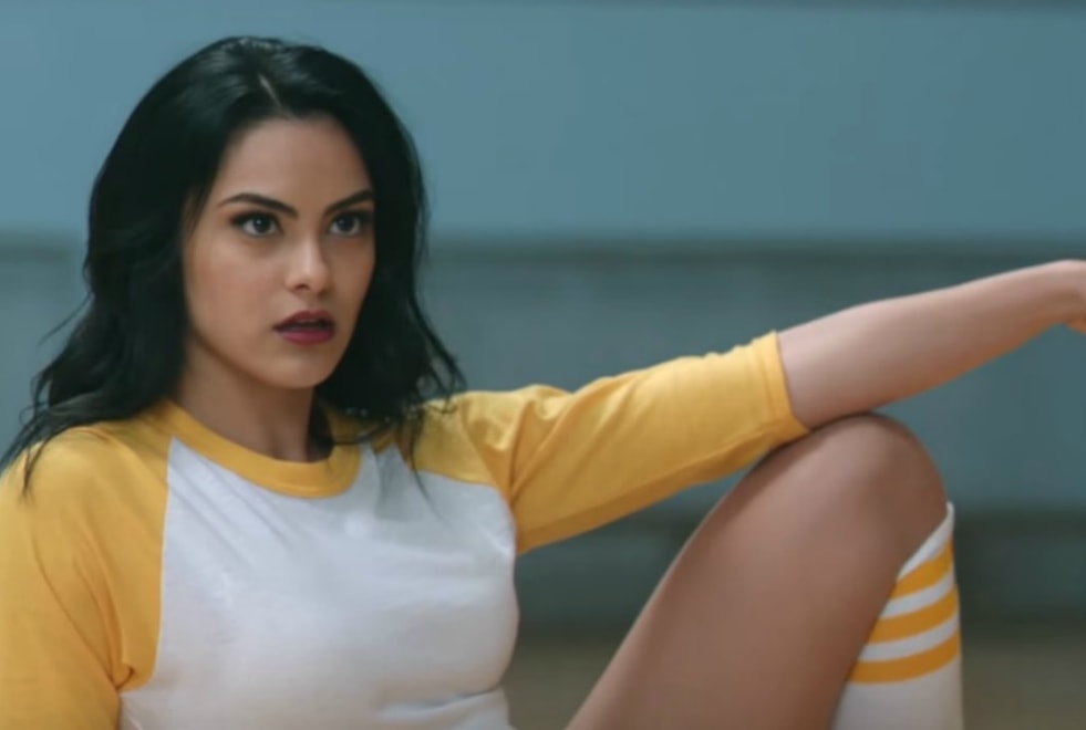 Riverdale saison 2 : une première photo de la famille Lodge au complet !