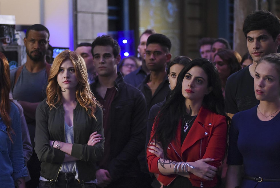 Shadowhunters : 3 personnages qui risquent de mourir avant la fin de la saison 2