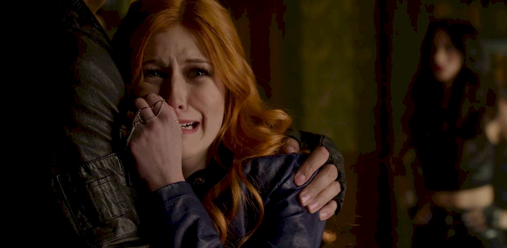 Shadowhunters saison 2 : "le final va anéantir les fans" selon Katherine McNamara