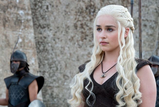 La nouvelle coupe d&rsquo;Emilia Clarke pourrait spoiler la suite de Game of Thrones
