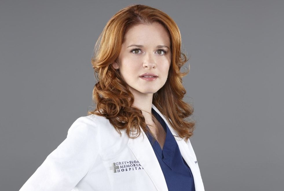 Grey’s Anatomy : Sarah Drew virée car « il y avait trop de personnages »…