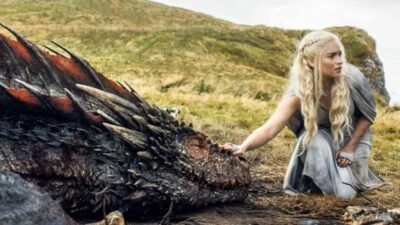 Game of Thrones : une horrible théorie prévoit un destin funeste à Daenerys et ses dragons