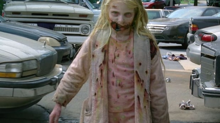 The Walking Dead : un zombie entièrement nu va faire son apparition