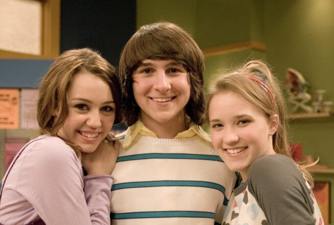 Hannah Montana : Mitchel Musso se moque de son look dans la série