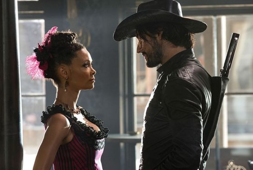Westworld, Thandie Newton : « être nue donne beaucoup de pouvoir » (exclu)