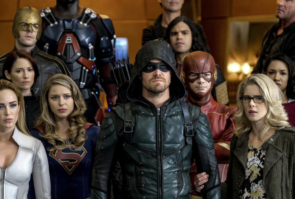 Le crossover événement du Arrowverse se dévoile (ENFIN) en photos