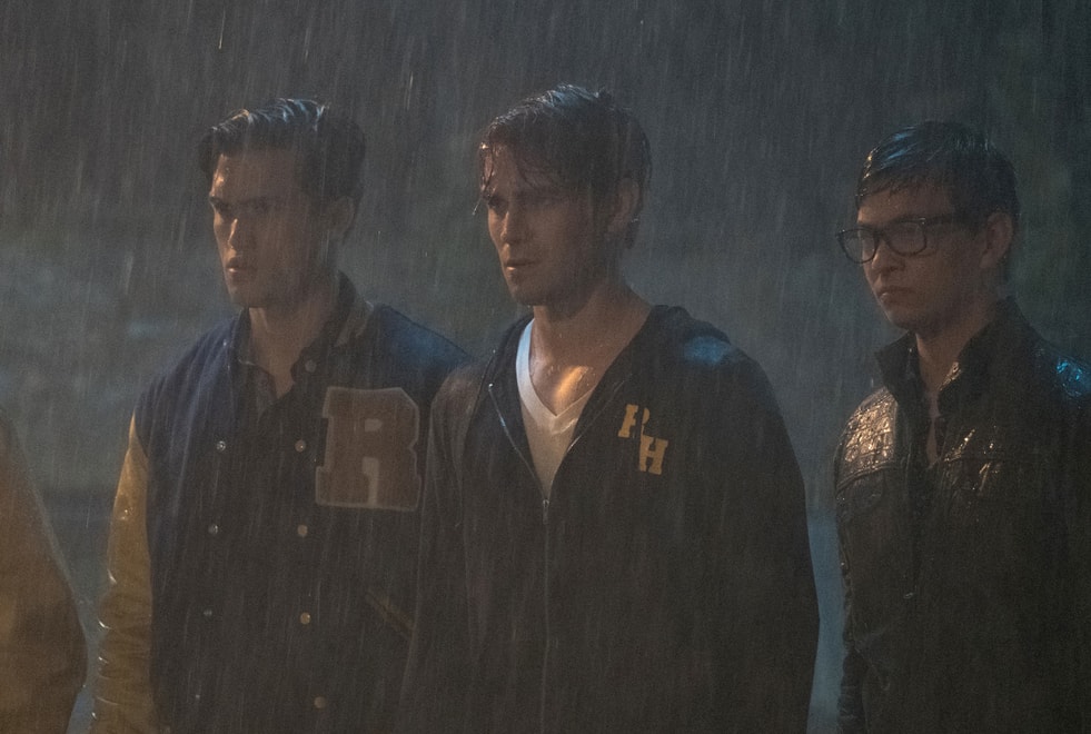 Riverdale saison 2 : une nouvelle folle théorie sur le tueur fait le buzz