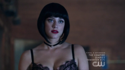 Riverdale : un fan prouve que le tueur à la cagoule est Dark Betty et...