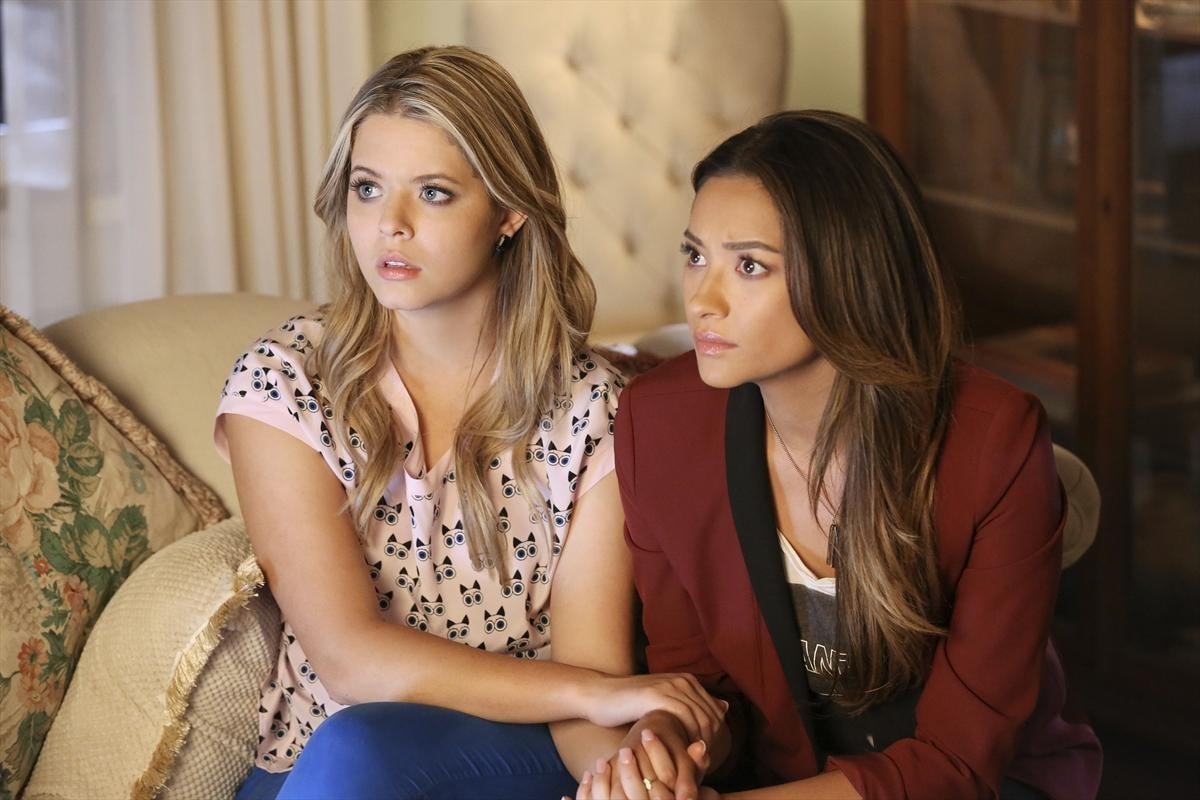 Alison et Emily (Pretty Little Liars)
