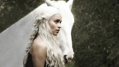 Game of Thrones : l&#8217;inspiration féministe d&#8217;Emilia Clarke est&#8230;