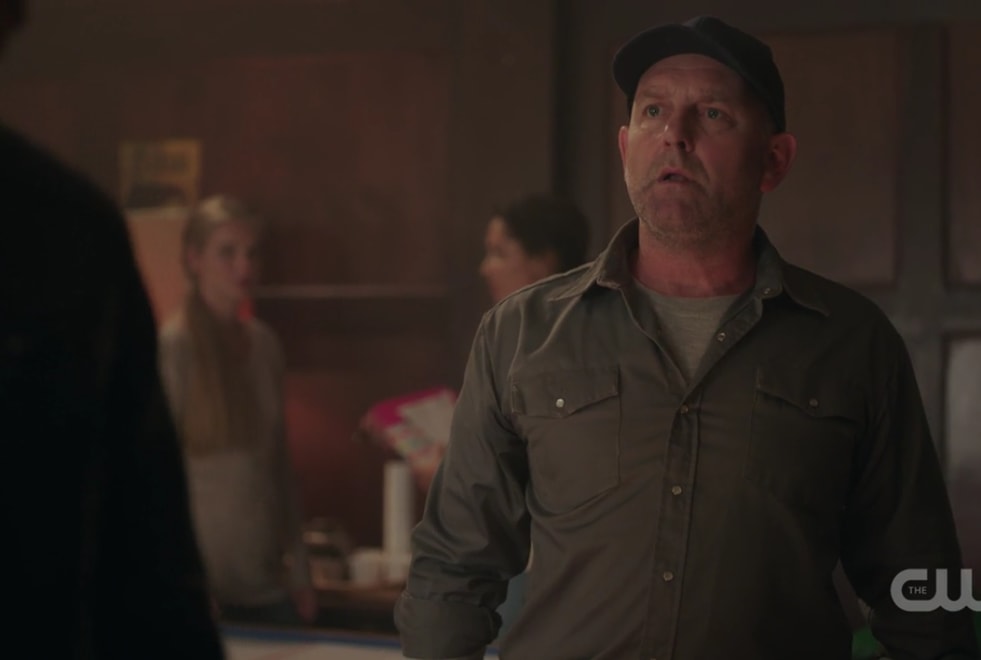 Un fan a résolu le mystère de Mr. Svenson dans Riverdale