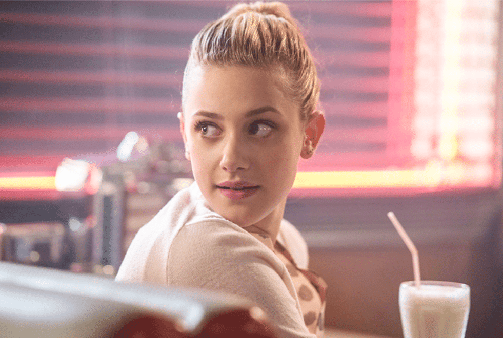 Lili Reinhart a une envie particulière pour les cheveux de Betty dans Riverdale