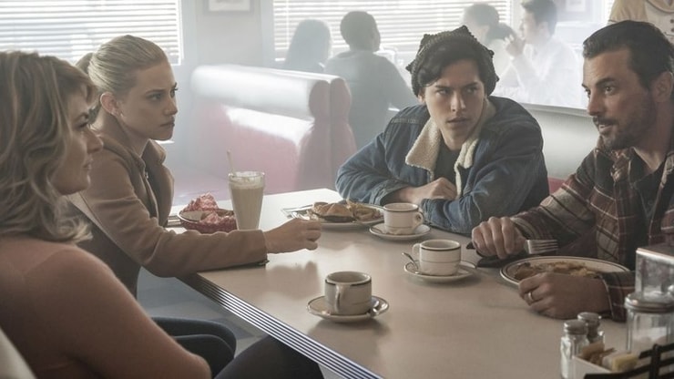Riverdale : ce couple chouchou des fans pourrait se marier dans la saison 3