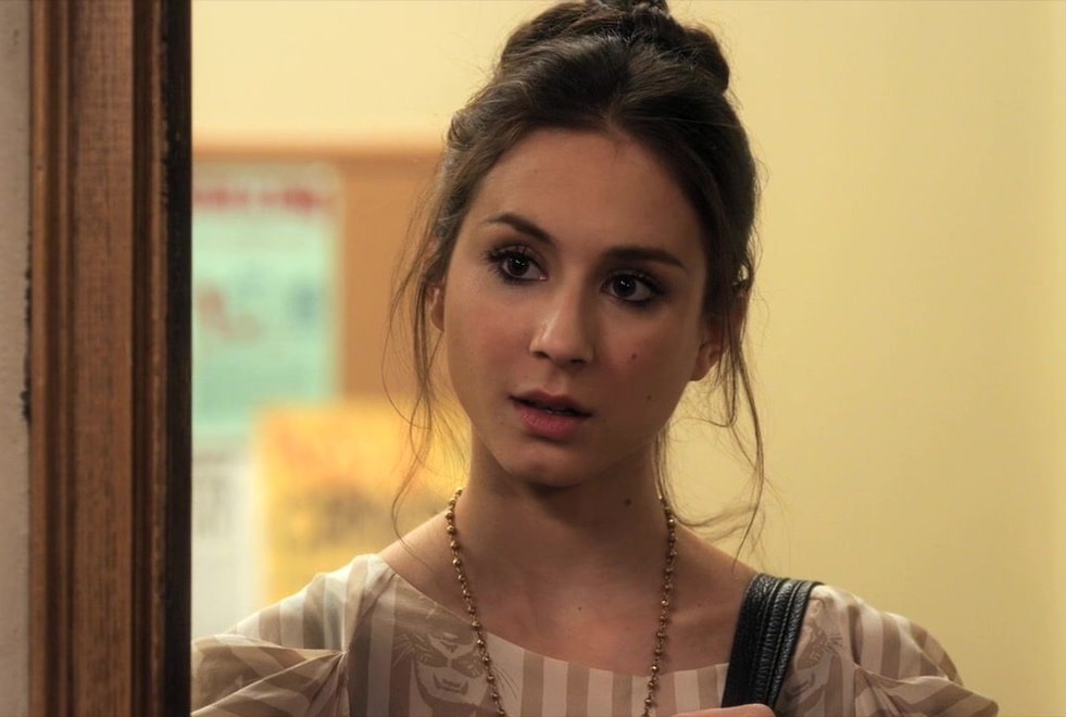 Famous in Love : Troian Bellisario rejoint la série de Bella Thorne !