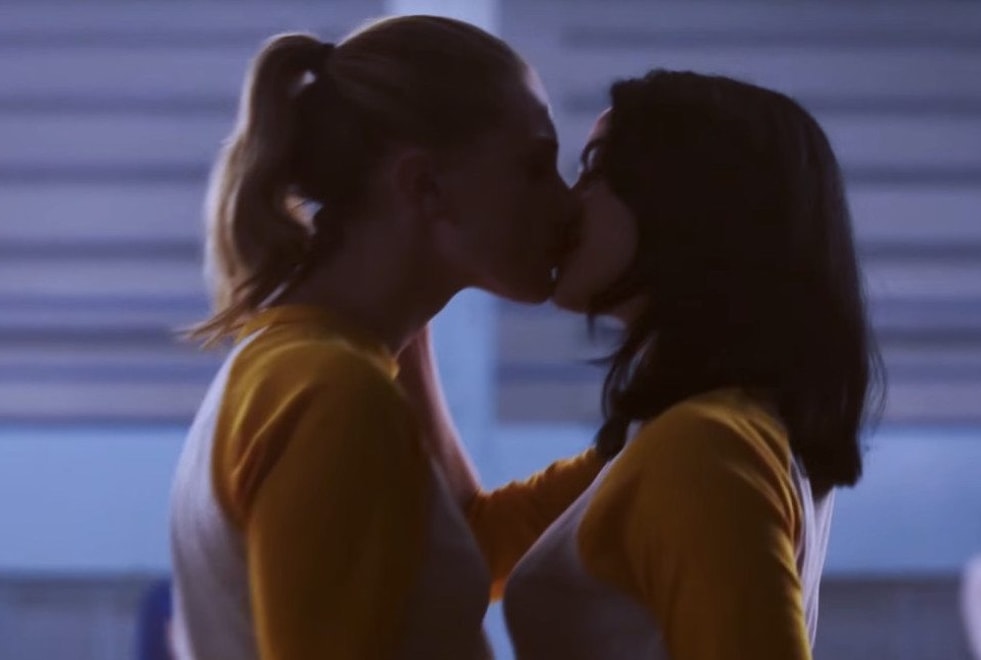 Riverdale : Camila Mendes et Lili Reinhart se lancent dans les conseils sexo (oui, oui)