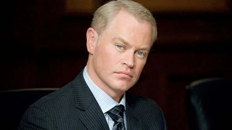 Legends of Tomorrow : Neal McDonough (Damien Darhk) deuxième invité du Festival de Monte Carlo