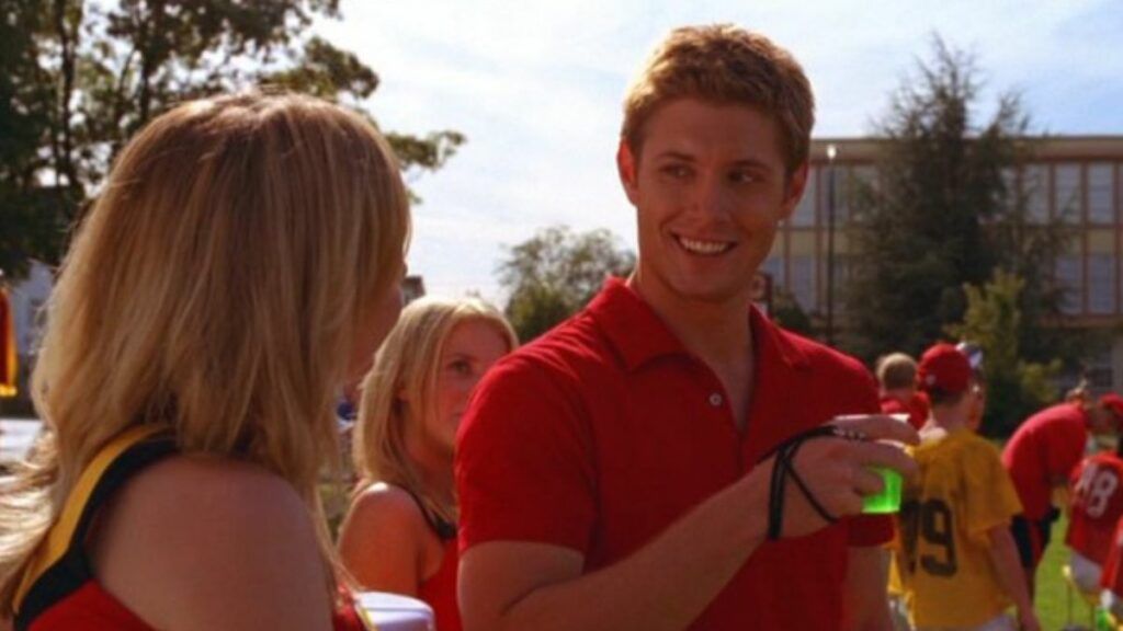 Jensen Ackles est apparu dans la série Smallville
