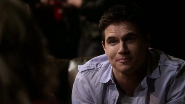 Pretty Little Liars, robbie amell