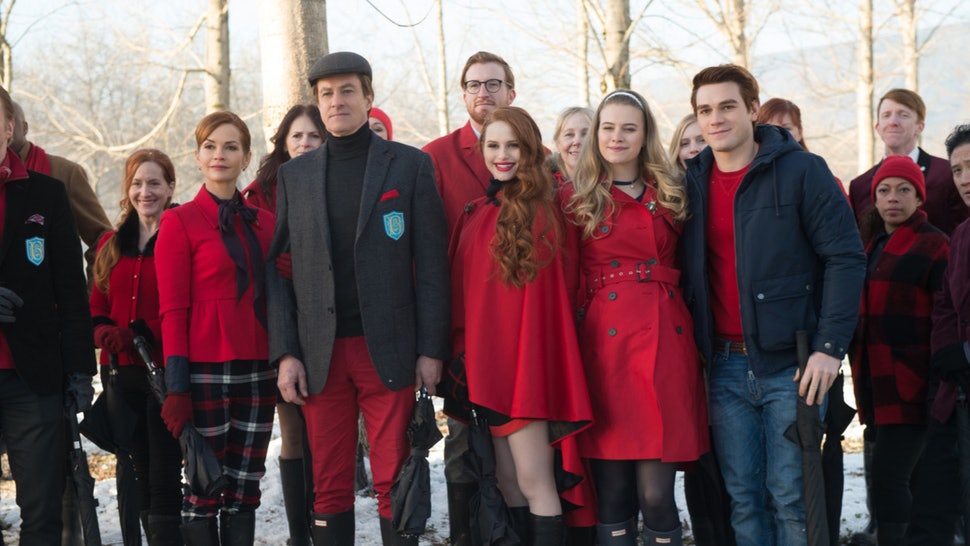 Définis ta famille avec un mot, on t'invitera dans un clan WTF de séries