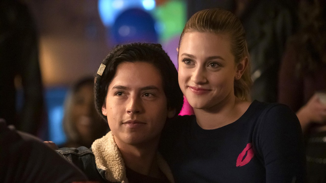 Cole Sprouse & Lili Reinhart, Riverdale : comment Bughead est devenu l'un des couples préférés des fans