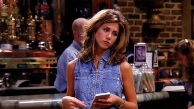 Friends : comment la série a failli perdre Jennifer Aniston après seulement 5 épisodes