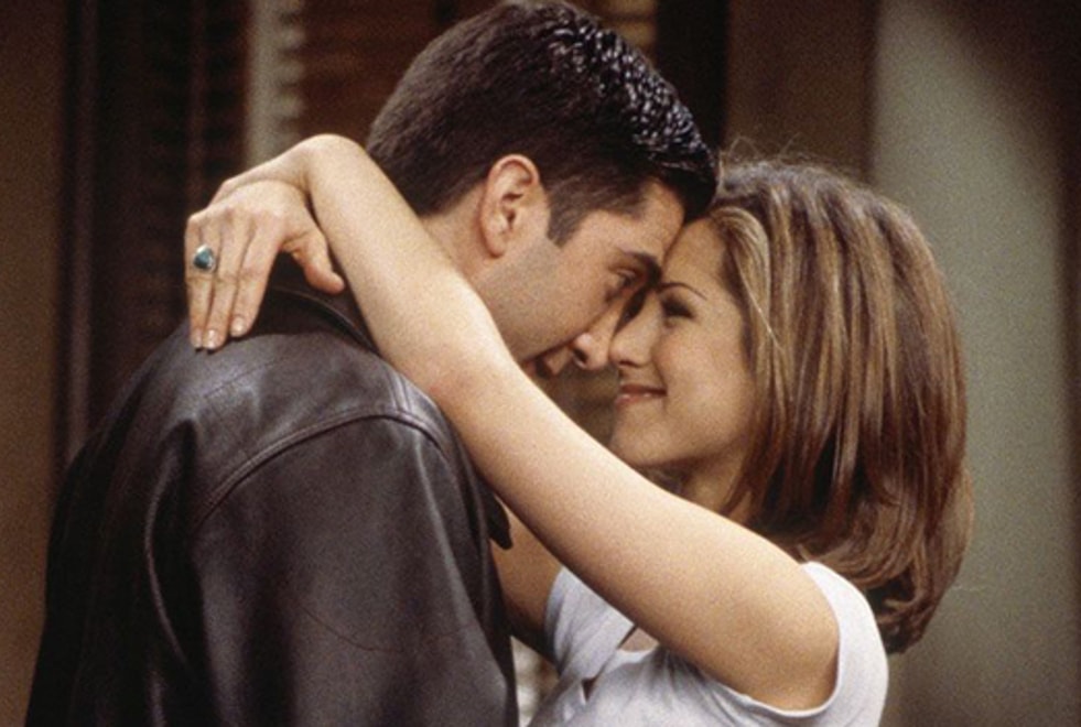 Ces 11 premières fois où vos couples de séries se sont dit « je t’aime » !