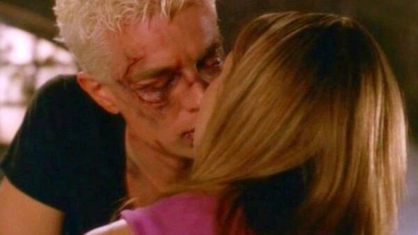 buffy_spike_kiss-1