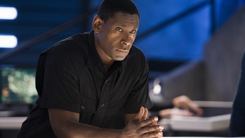 Supergirl image de la série Hank