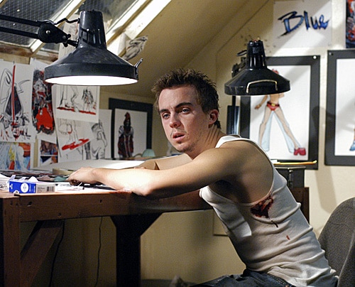 Frankie_Muniz_-_Criminal_Minds_Nov_2007_4_MITMVC_