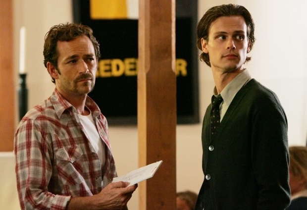 Esprits Criminels : Luke Perry reviendra pour le 300ème épisode de la série