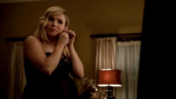 kristen bell pregnant house of lie
