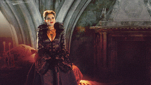 Regina Mills (Once Upon A Time)