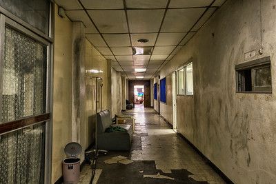 Dans un hôpital abandonné
