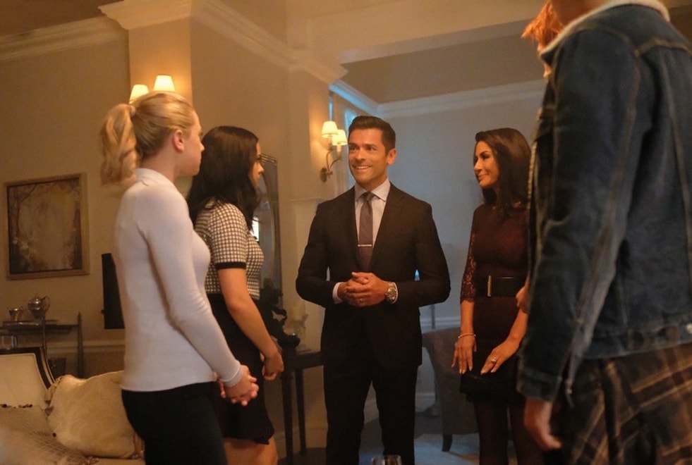 Riverdale saison 3 : qui a tiré sur SPOILER dans l’épisode 10 ?