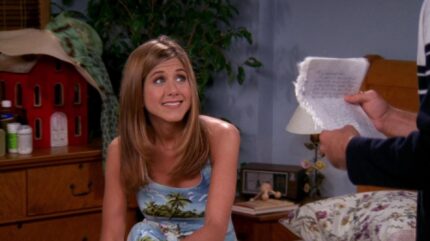 Friends : avez-vous remarqué que ce ne sont pas Rachel et Monica dans ces  scènes ?