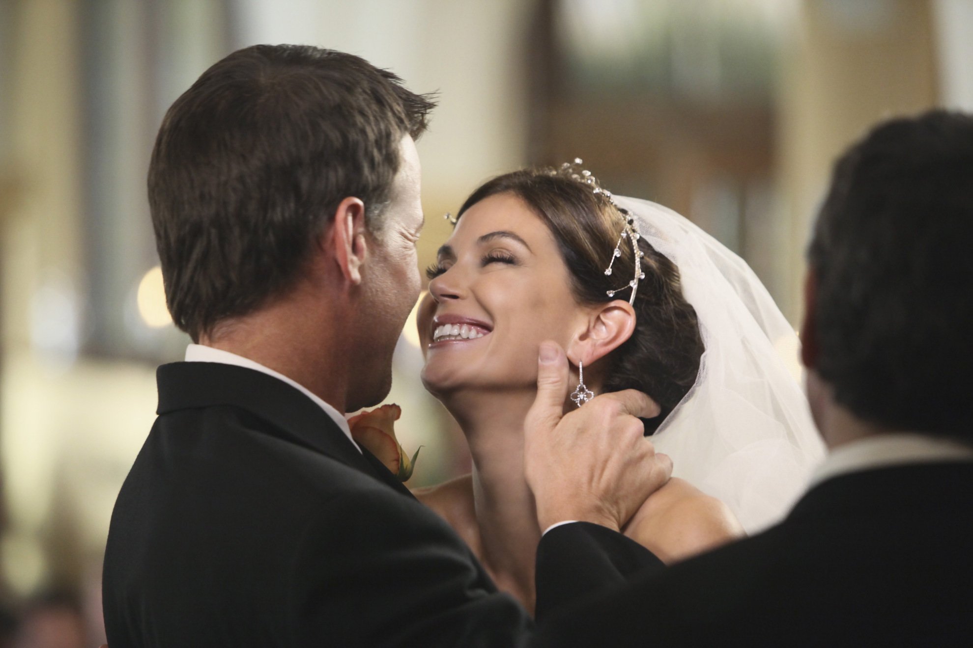 Susan-and-Mike-wedding-desperate-housewives-9249759-1980-1320