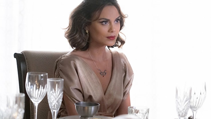 Dynasty saison 2 : l’absence de Nathalie Kelley sur le poster énerve les fans