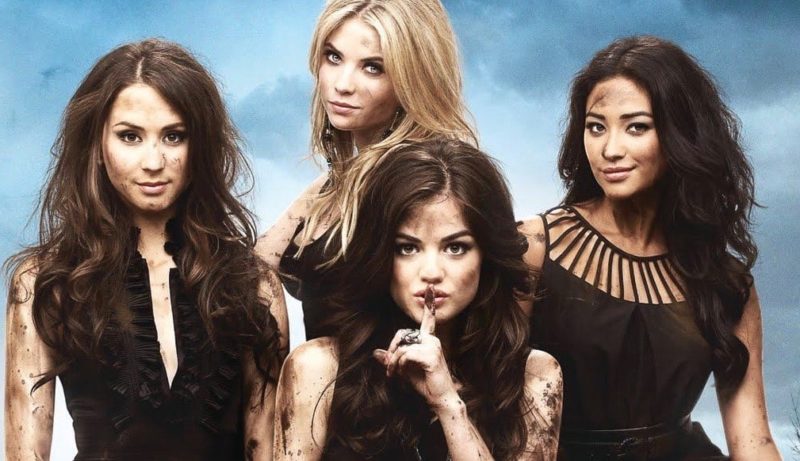 Pretty Little Liars : on connaît enfin l’origine du « shhh » d'Aria