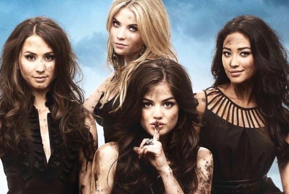 Pretty Little Liars : on connaît enfin l’origine du « shhh » d’Aria
