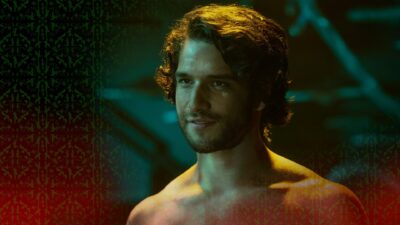 Tyler Posey : "J'ai jamais tourné autant de scènes de sexe que pour Now Apocalypse"