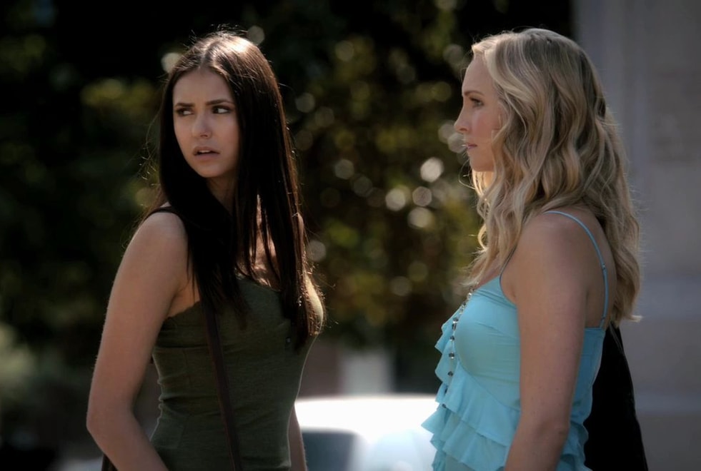 The Vampire Diaries : Nina Dobrev retrouve Candice King pour une occasion spéciale (Vidéo)
