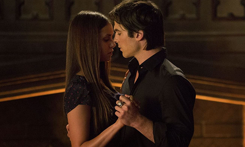 Damon et Elena 