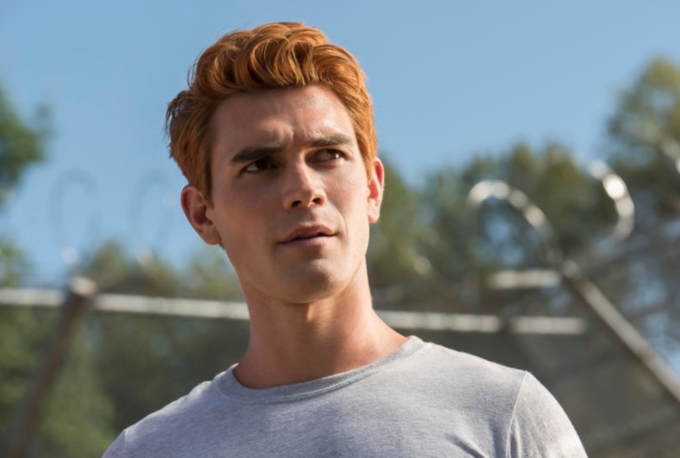 Riverdale : la première photo de la saison 4 est là ! Et oui, Archie est ENCORE torse nu