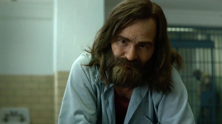 Mindhunter : la série dévoile son terrifiant Charles Manson et les fans n'en reviennent pas