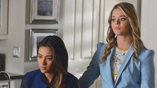 emily-alison-pretty-little-liars