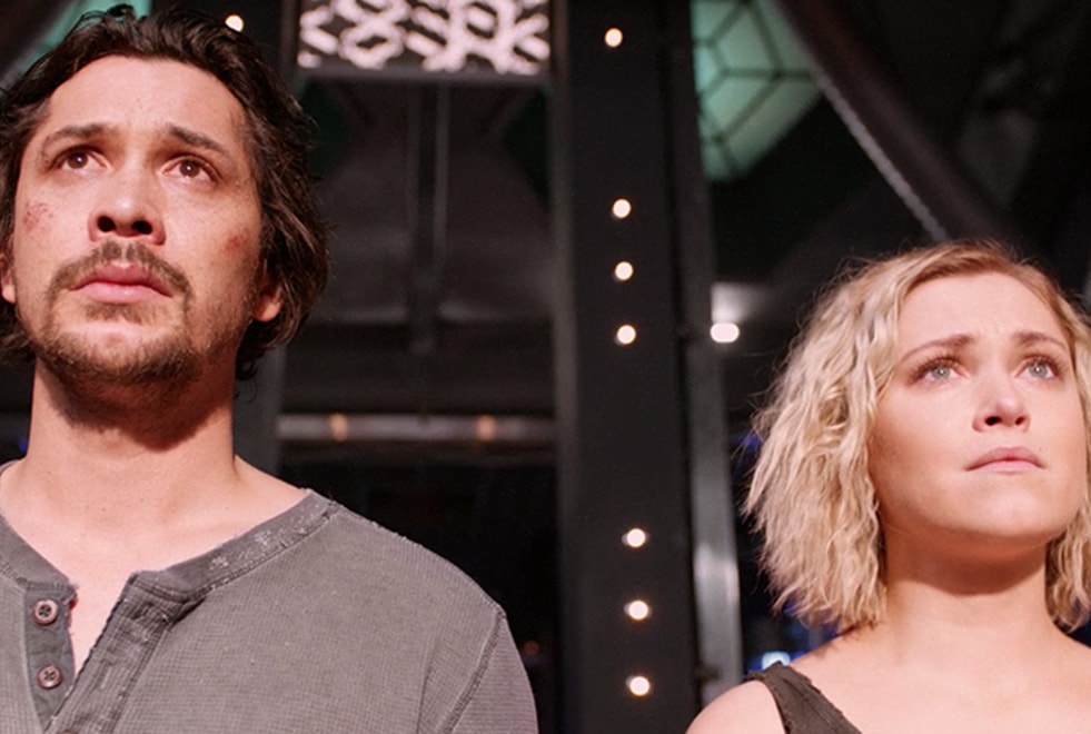 The 100 : Bob Morley vient-il de confirmer Bellarke dans la saison 7 ?